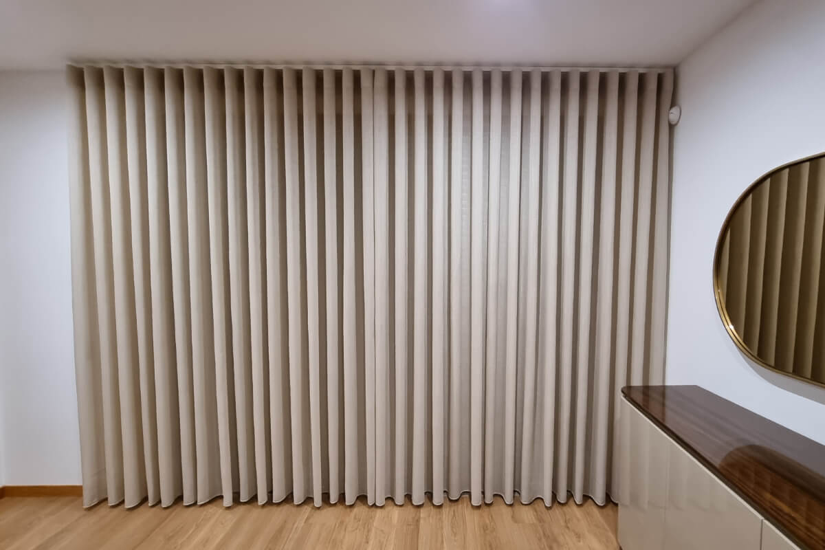 durvalinho-cortinados-decoracao-trabalhos-1200x800-1-cortinado-sala-jantar